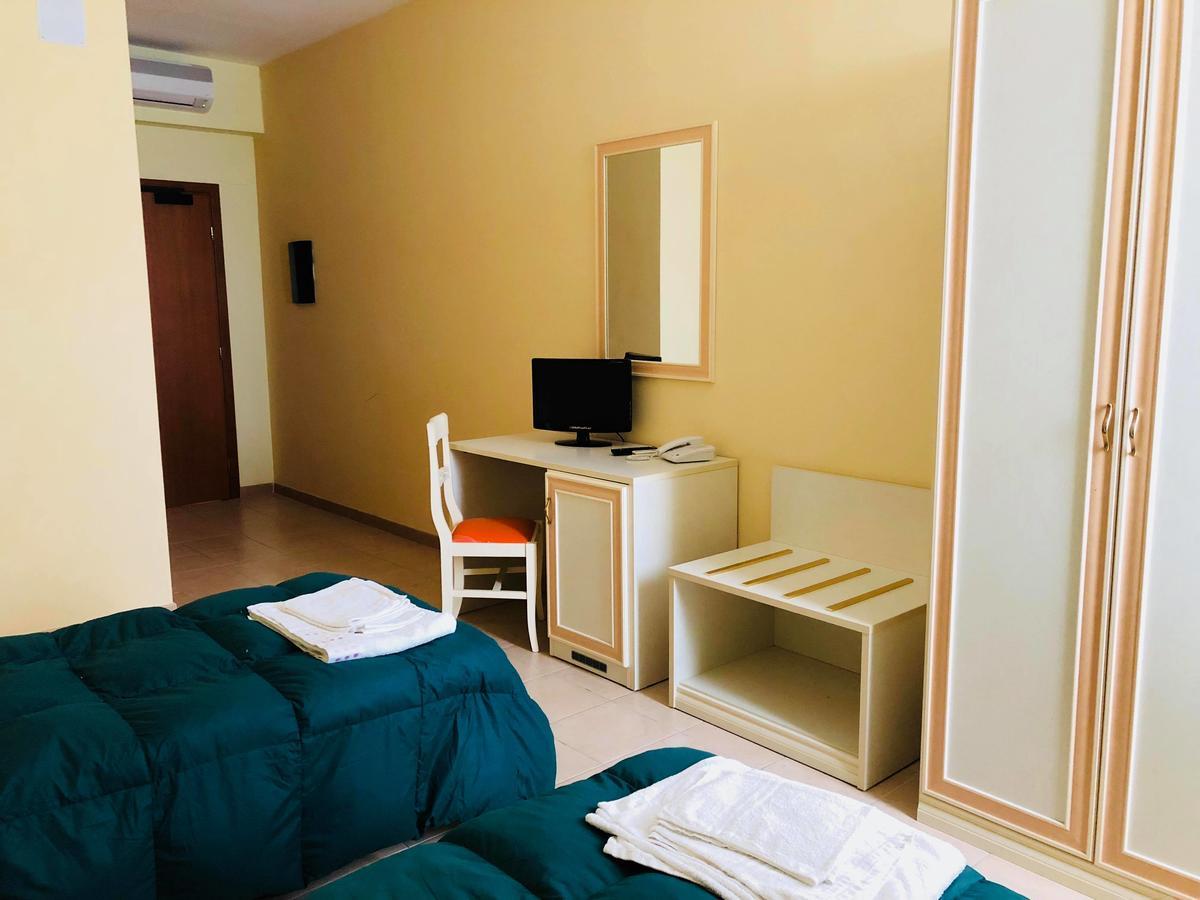 Hotel Agri Resort "Agora" Castelluccio dei Sauri Dış mekan fotoğraf