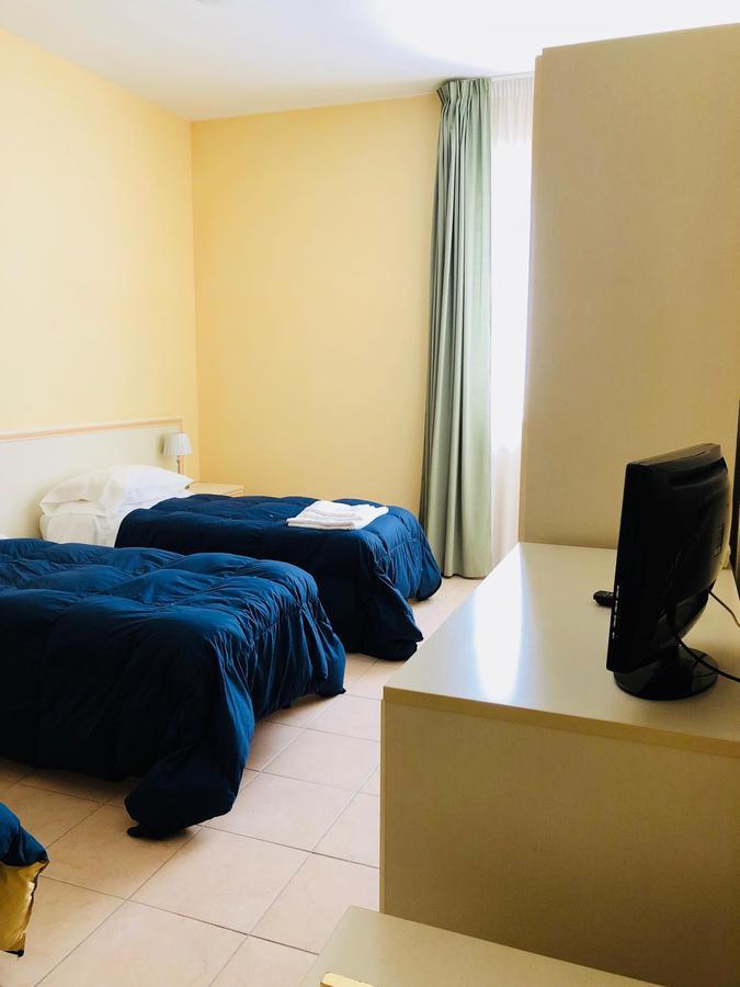 Hotel Agri Resort "Agora" Castelluccio dei Sauri Dış mekan fotoğraf